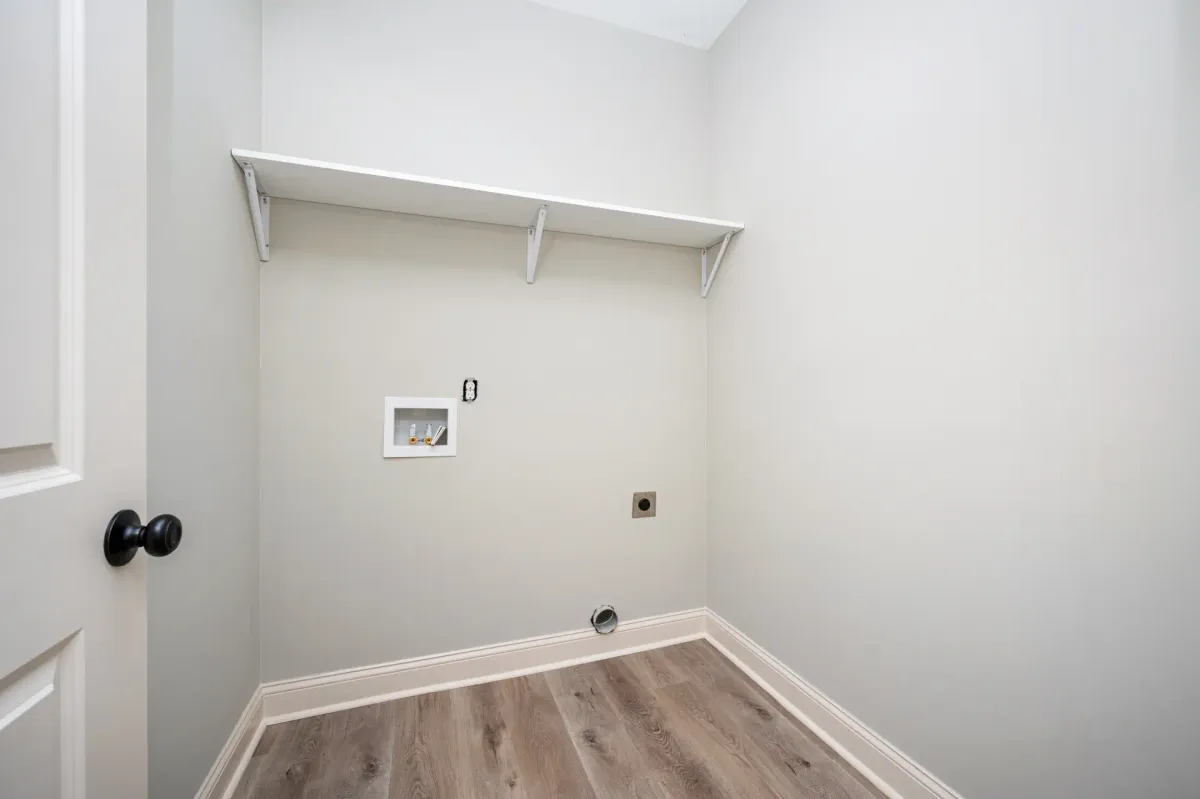 Thumbnail Photo: 508 Branch Street