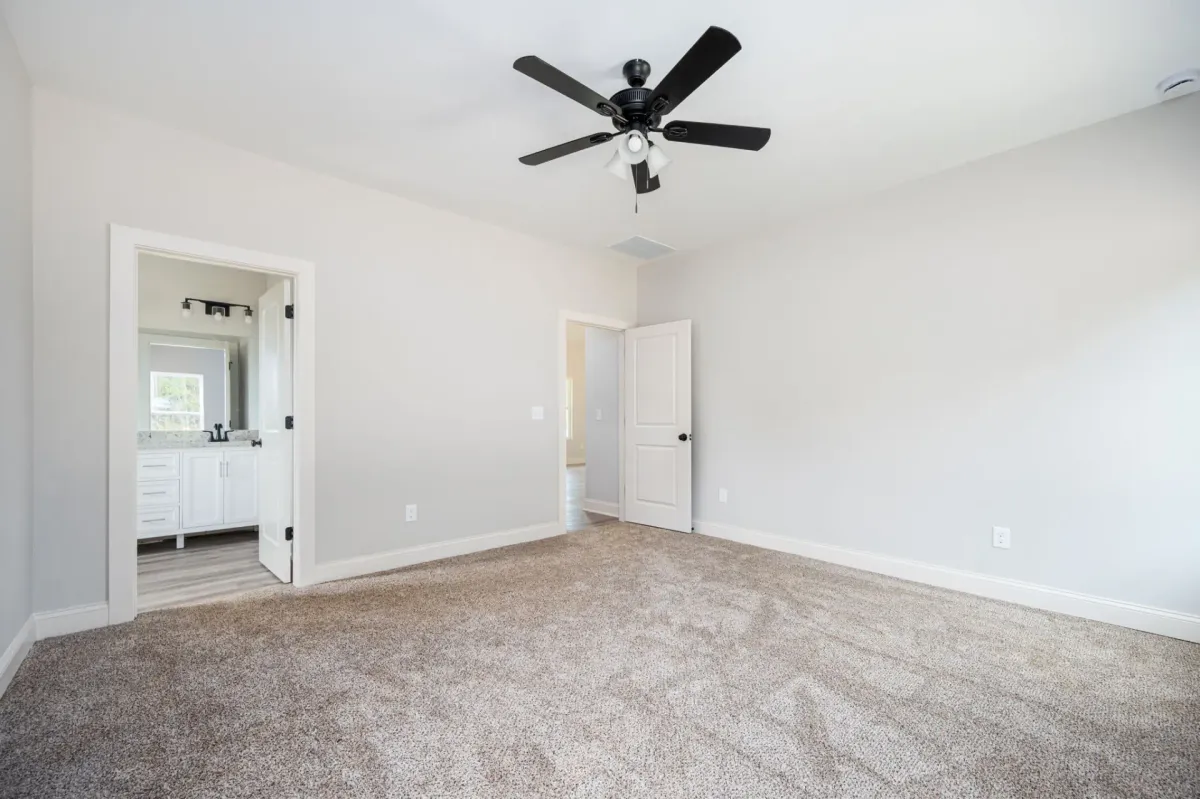 Thumbnail Photo: 516 Branch Street