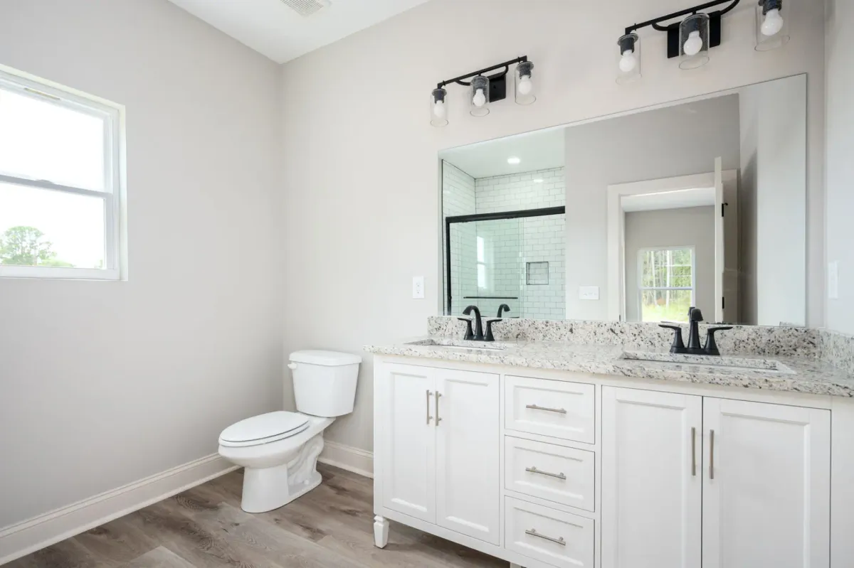 Thumbnail Photo: 516 Branch Street